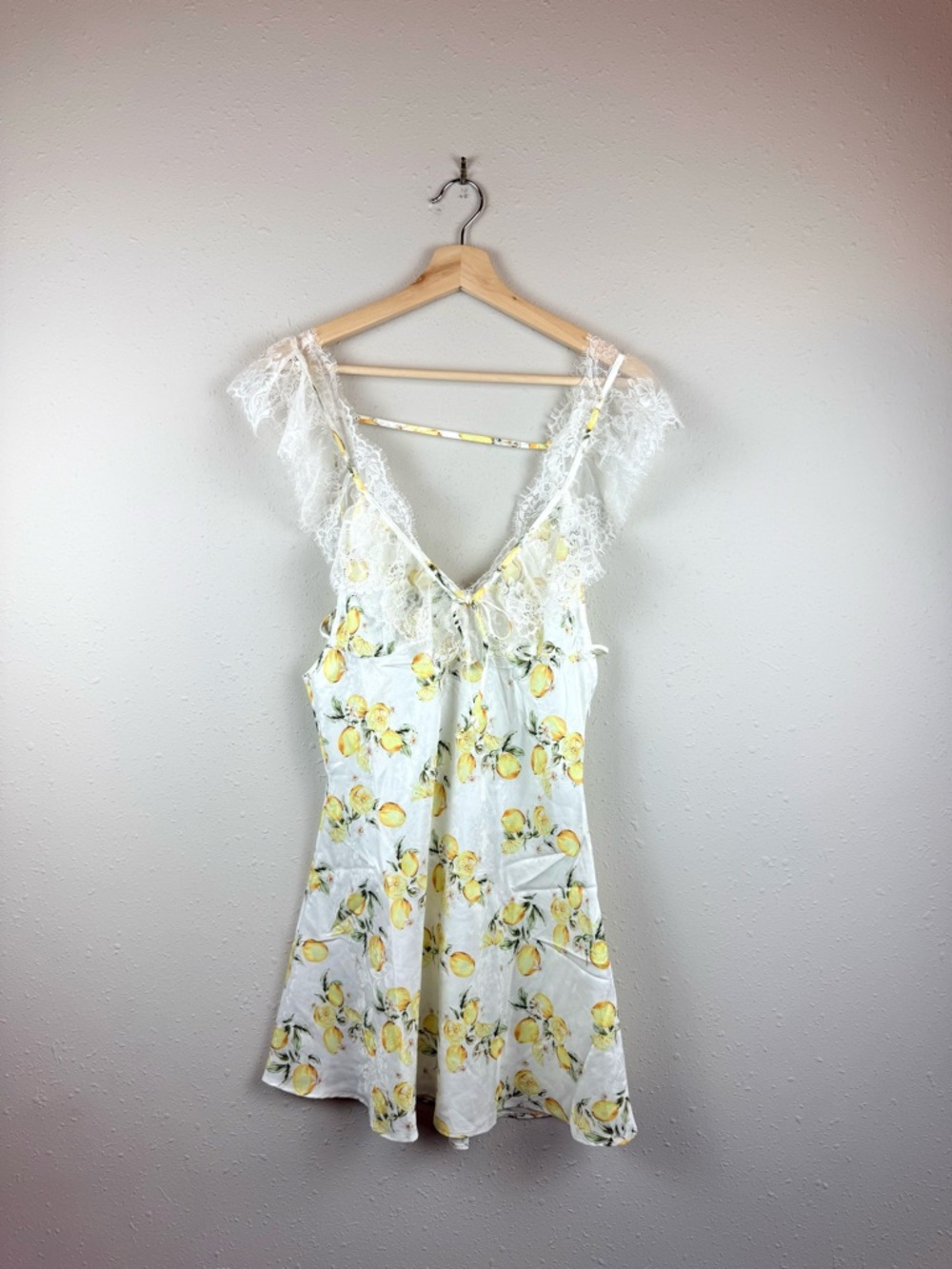 For Love End Lemons Audrey Lemons Print Lace Trim Mini Dress Sz Medium NWT - Picture 8 of 15